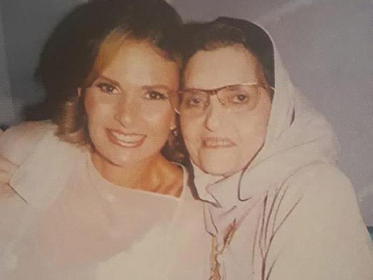 يسرا ووالدتها