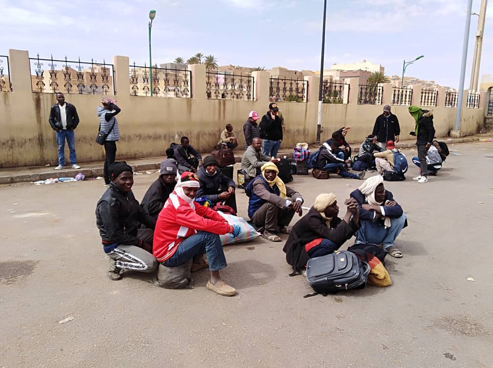 منع