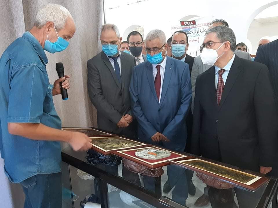 وزير السياحة