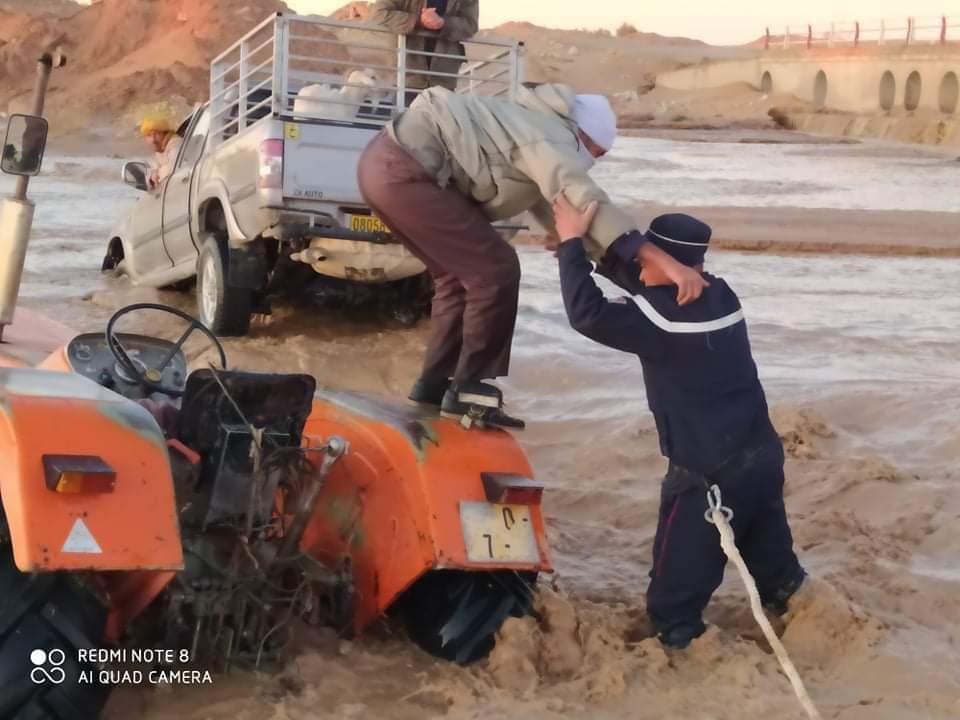 انقاذ 5 اشخاص