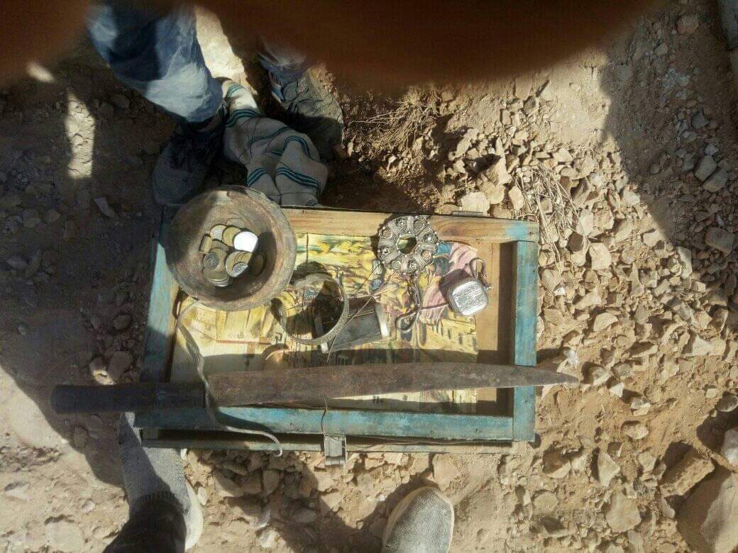 صندوق به قطع أثرية 