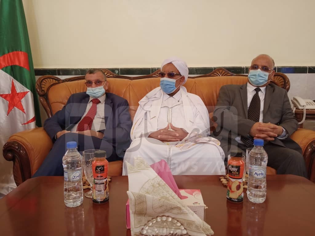 الوفد المرافق لجثمان الشيخ علال بن حميدة