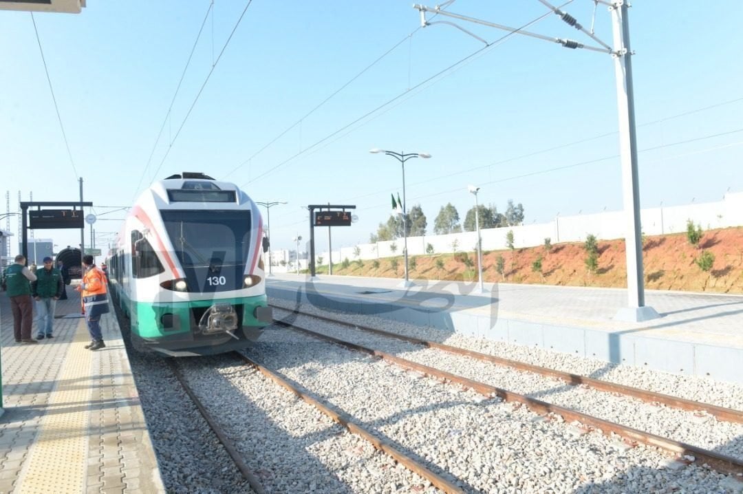 هذه مواقيت سير القطار الليلي بين الجزائر وعنابة