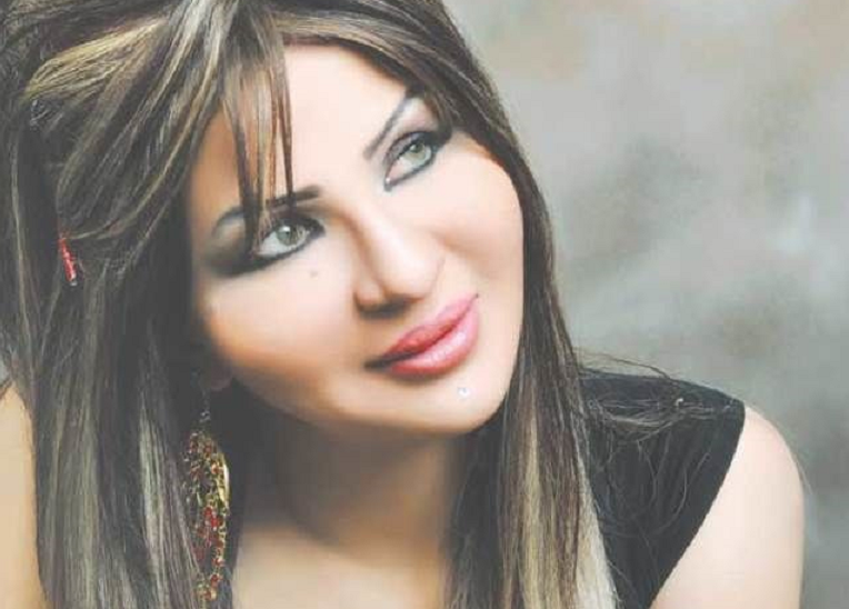 الفنانة الكويتية عبير الخضر