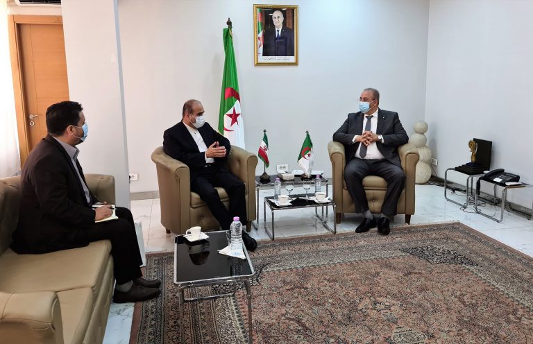وزير الصناعة