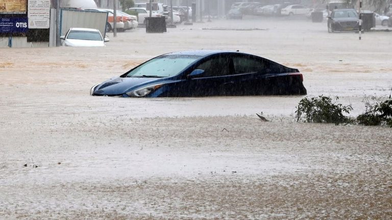 اعصار شاهين عمان