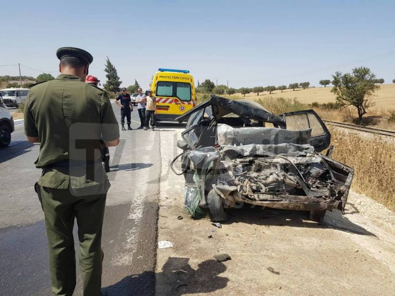 حوادث المرور سيارة انقلاب