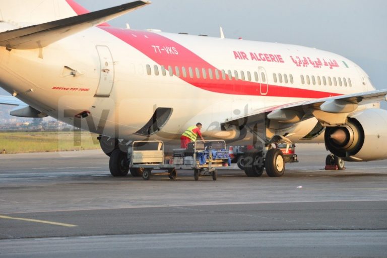 طائرة