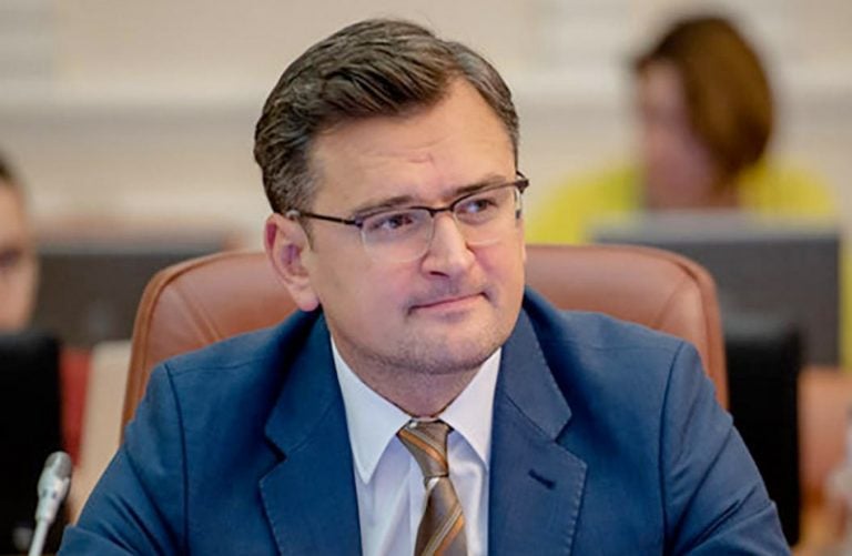 وزير خارجية أوكرانيا: لن نُهزم حتى لو قصفونا بالنووي