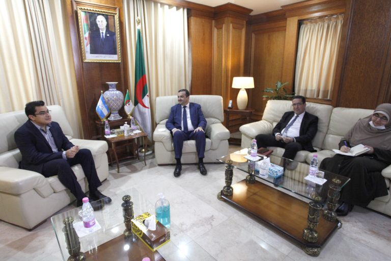 هندوراس وزير الطاقة عرقاب