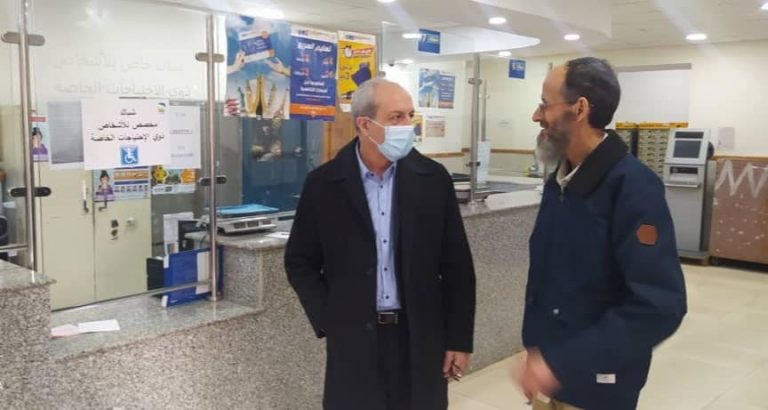 وزير البريد