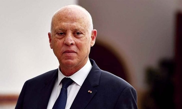 الرئيس التونسي يواجه كبير مستشاري ترامب بصور أطفال غزة