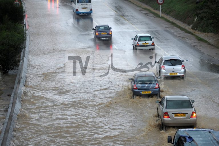 الحماية المدنية.. لا خسائر بشرية جراء الأمطار الغزيرة