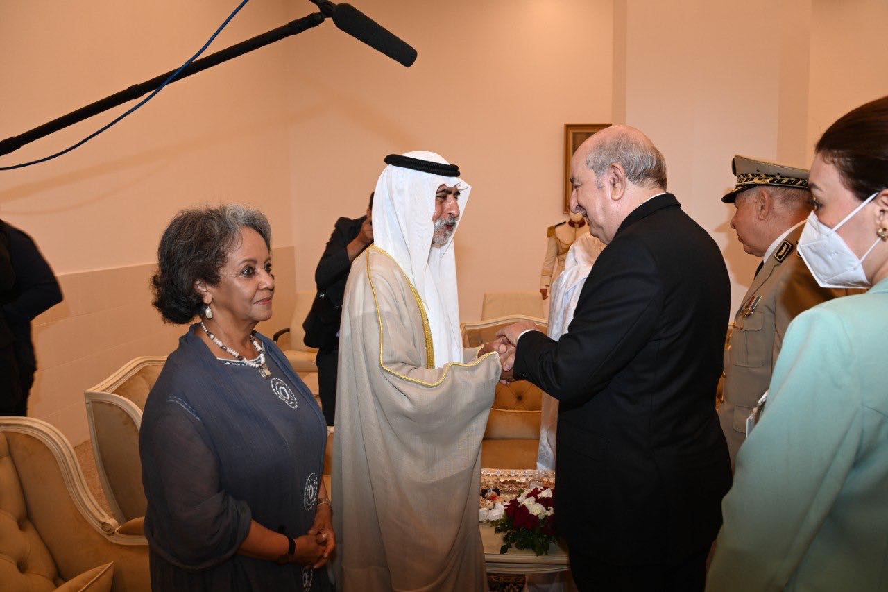 الاستعراض العسكري رئيس