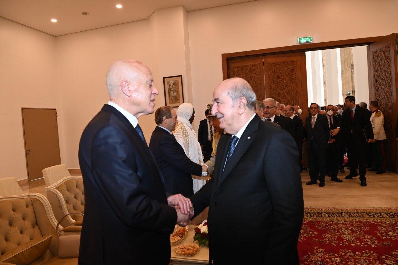 الاستعراض العسكري رئيس