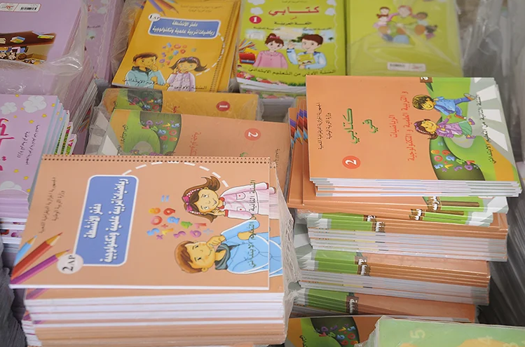 كتاب مدرسي جديد لتلاميذ الثانية متوسط والثالثة ابتدائي!
