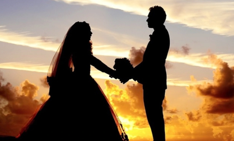 عاملا مستقرا