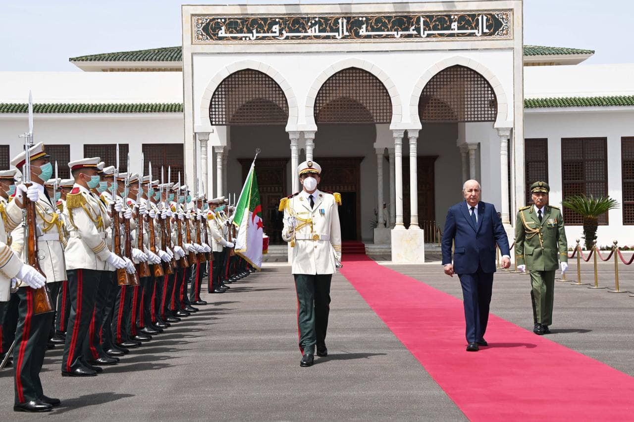 رئيس الجمهورية يشرع في زيارة دولة إلى البرتغال