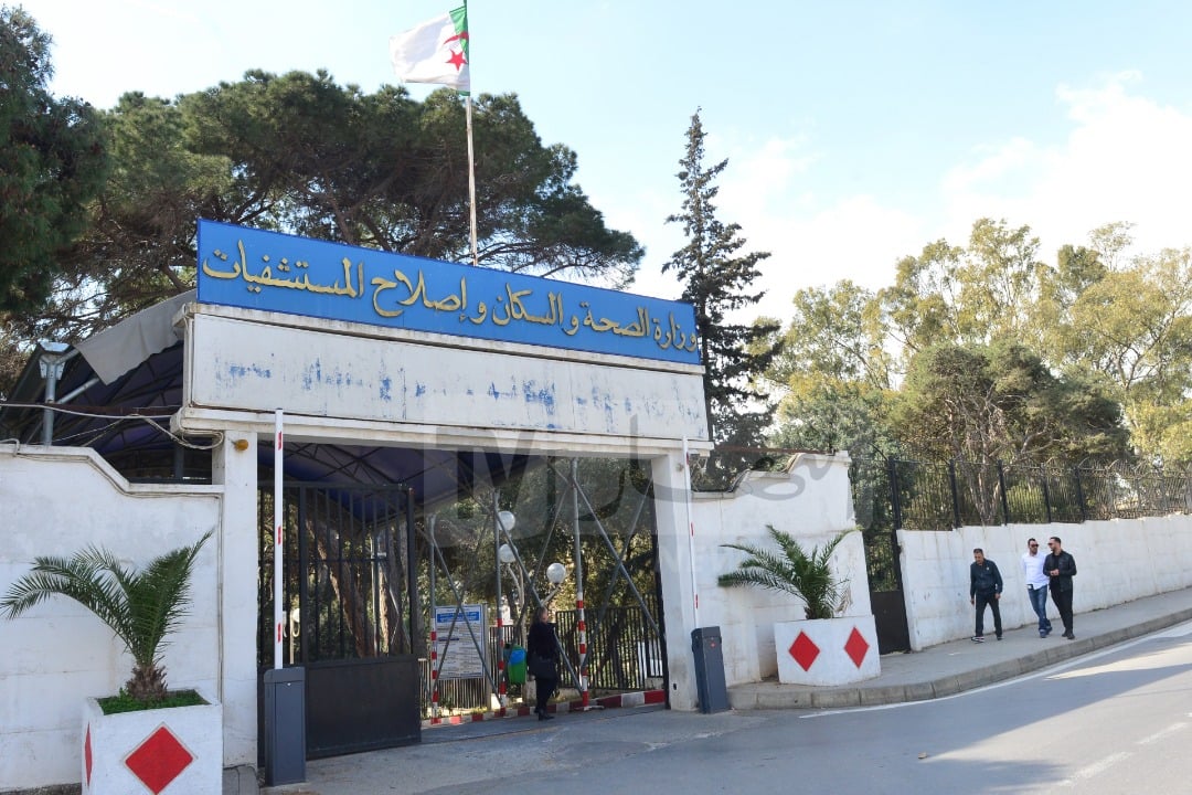 موسم الإصطياف.. تعليمات صارمة من وزير الصحة