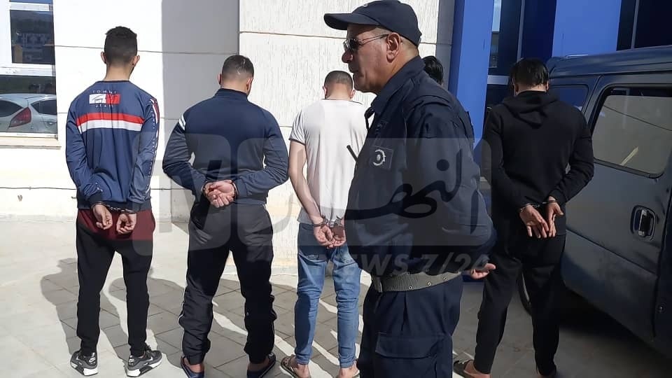 إيداع 5 متهمين الحبس وحجز 13540 قرص “بريغابالين” مخبأة بحافلة النقل الجامعي