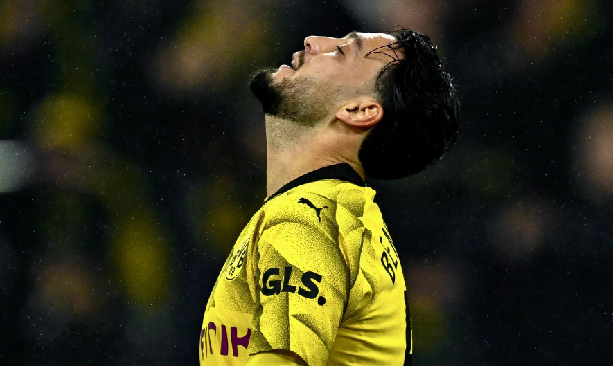 دورتموند يحدد سعر بيع بن سبعيني