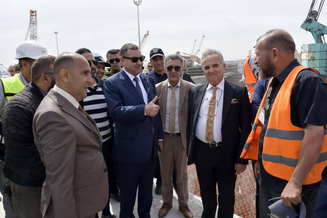وزير النقل في زيارة فجائية إلى ميناء الجزائر