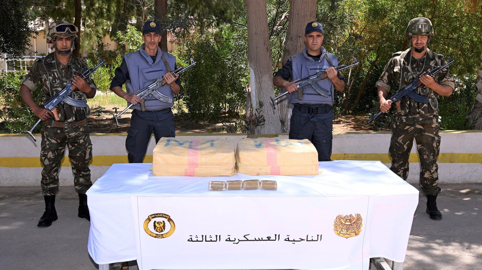 إحباط إدخال أكثر من 2 قنطار من الكيف عبر الحدود مع المغرب