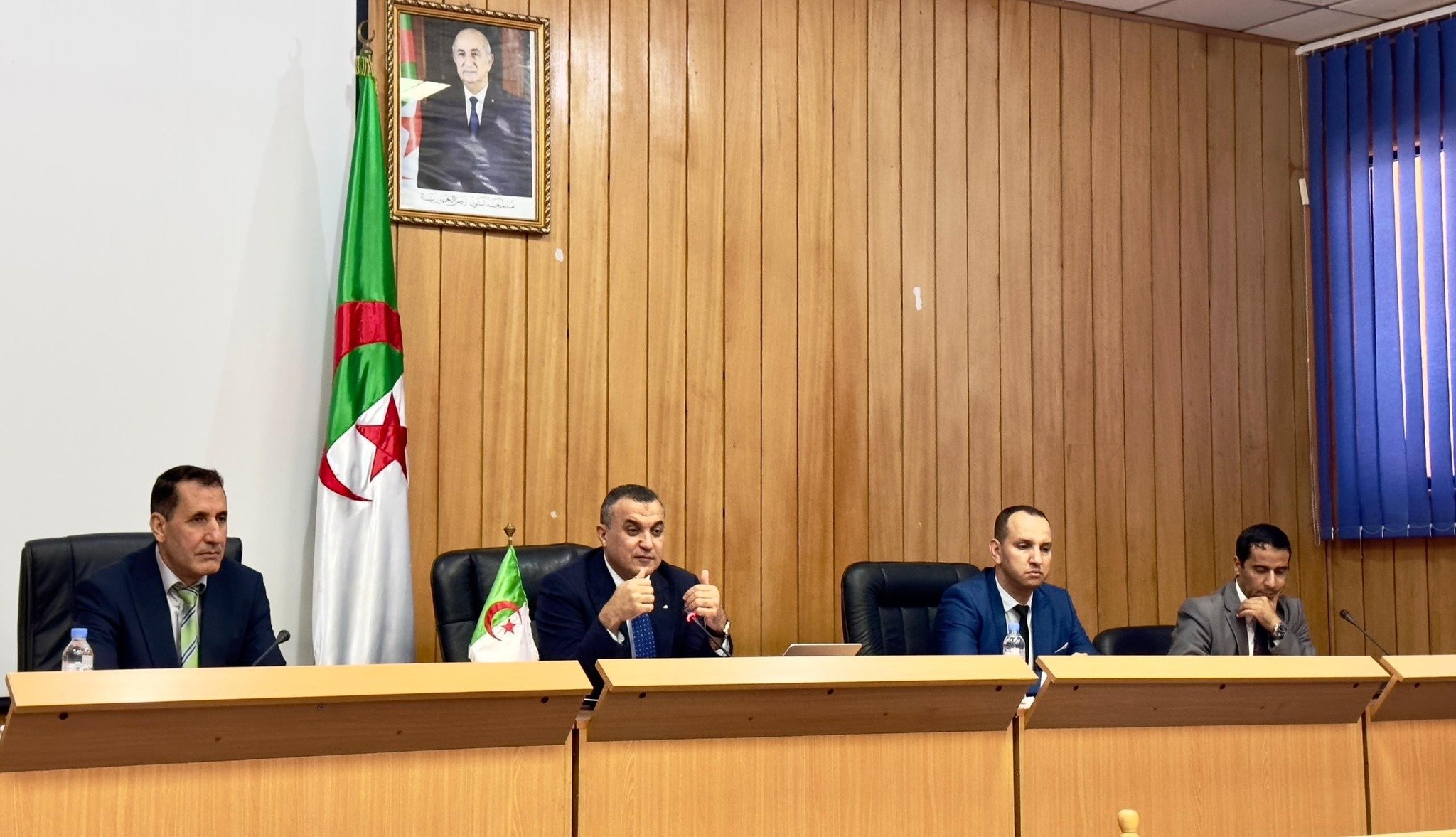 وزير البريد يأمر بتقديم الخدمات بكل أريحية عشية عيد الأضحى