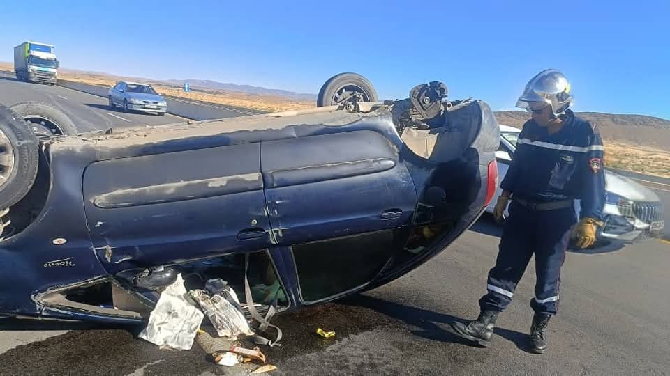 المسيلة .. 4 جرحى في حادث انقلاب سيارة ببوسعادة