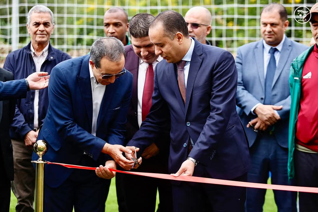 بالصور.. صادي يدشن ملعب “فيفا أرينا” بالجزائر العاصمة