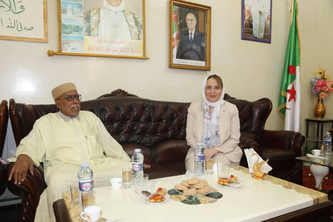 حملاوي تزور الخليفة العام للزاوية التيجانية