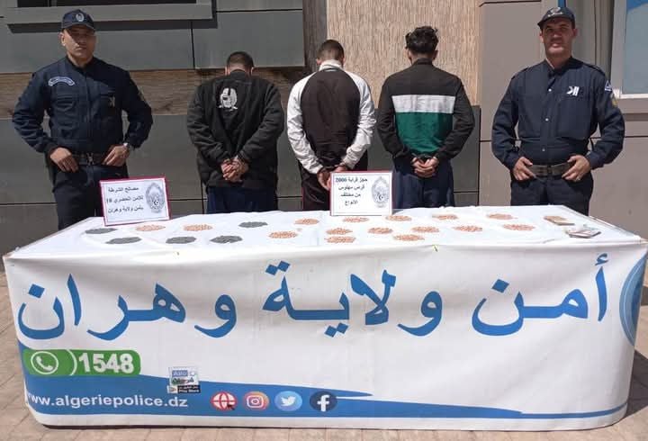 حجز 2000 قرص مهلوس وتوقيف 3 تجار مهلوسات بوهران