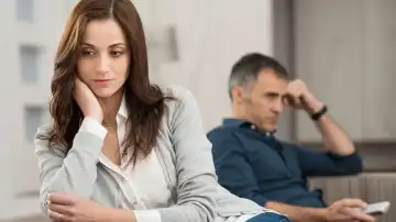 كيف لي براحة البال مع خطيبي المتحفظ؟