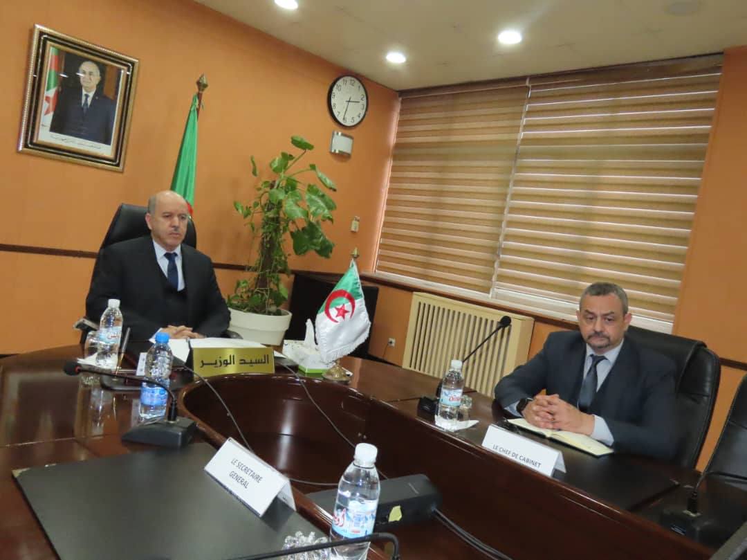 التعاون الثنائي في مجال الصناعة الصيدلانية.. وزير الصحة يتباحث مع نظيره الإيفواري 