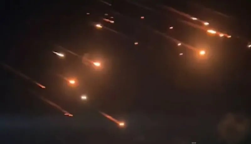 قصف إيراني يستهدف منزل رئيس وزراء الكيان بنيامين نتنياهو في بلدة قيسارية المحتلة