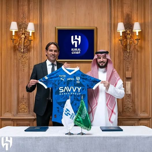 الهلال السعودي يعلن تعاقده مع المدرب الإيطالي سيموني إنزاغي