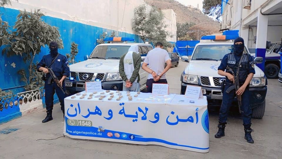 ايداع شخصين وحجز كميات معتبرة من المخدرات وأقراص “اكستازي”