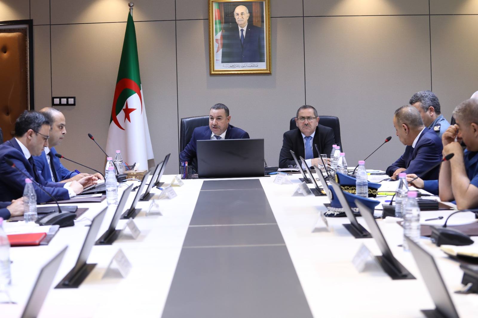 سعيود يترأس اجتماعا تنسيقيا لتسريع وتيرة عصرنة ورقمنة مطار العاصمة
