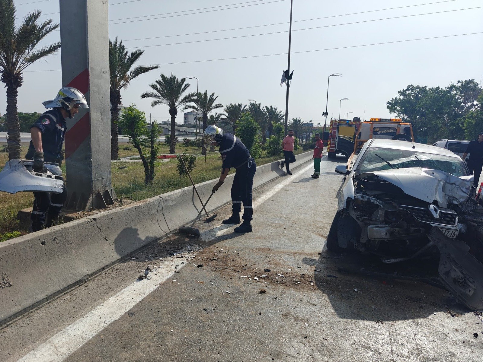  العاصمة.. 3 جرحى في حادث اصطدام بين 3 سيارات