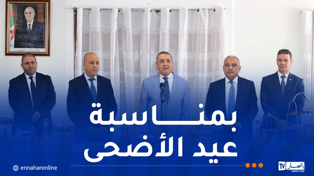 وزير الداخلية يهنئ منتسبي القطاع ويشيد بمجهوداتهم