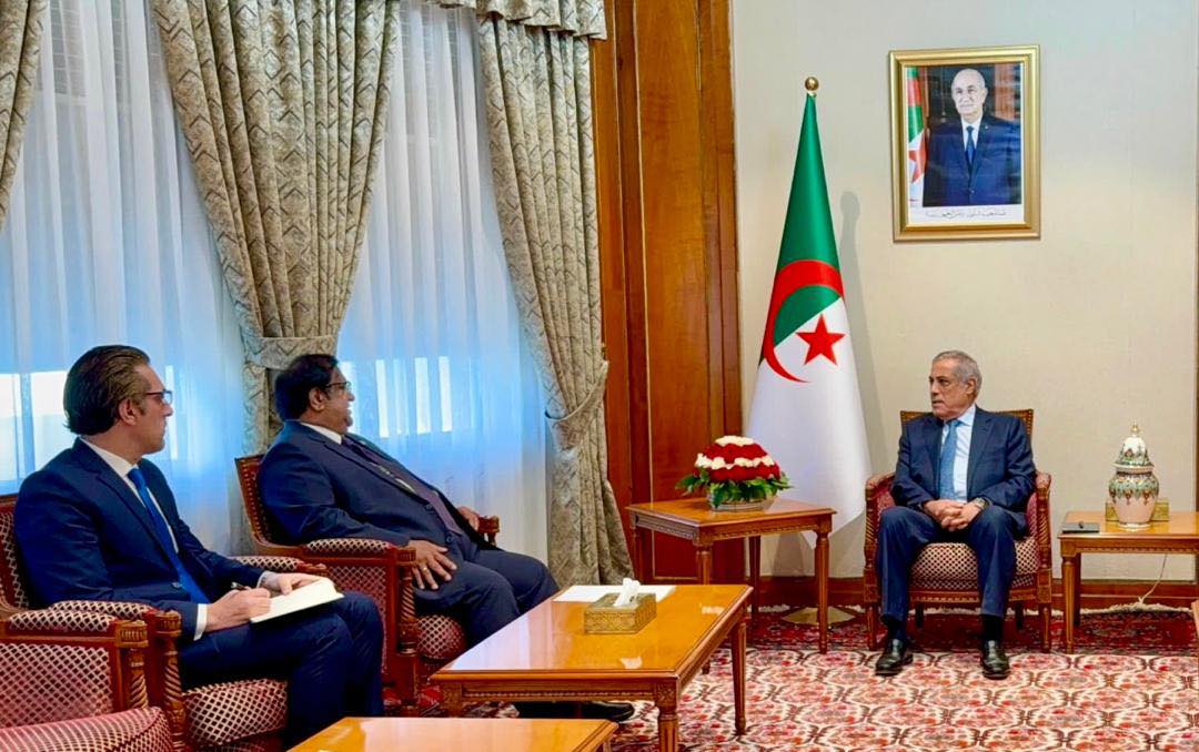 الجزائر وباكستان تؤكدان على تعزيز الشراكة في مختلف المجالات