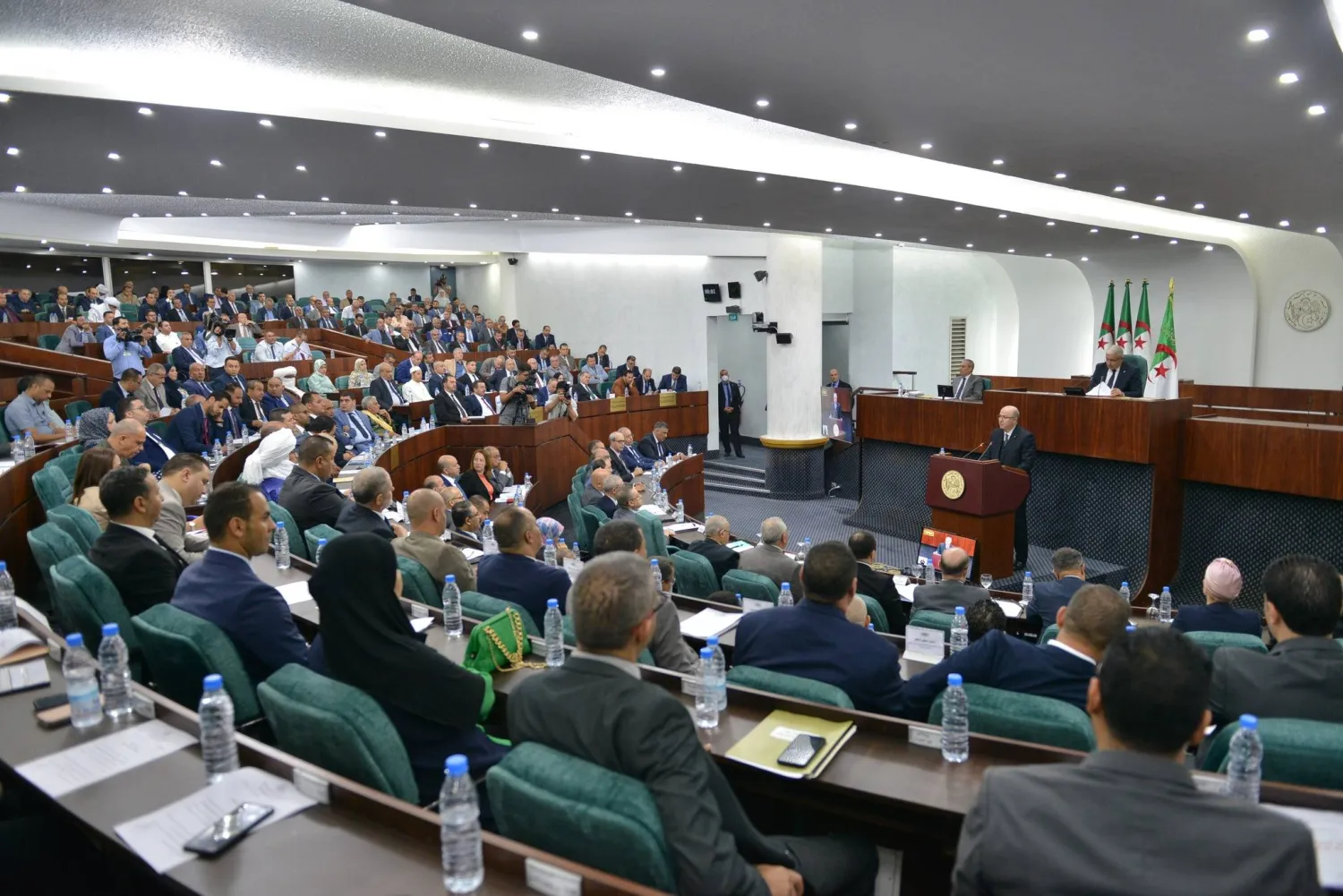 اختتام الدورة البرلمانية الخميس ..وتأجيل مشروعي قانون الأحزاب والانتخابات