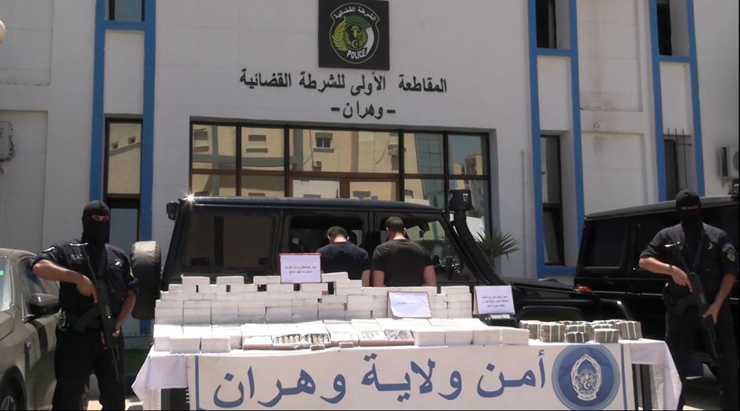 تفكيك شبكة إجرامية دولية منظمة وحجز أكثر من قنطار “كيف” بوهران
