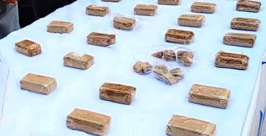 الإطاحة بمروجين وحجز 2 كلغ كيف معالج بوهران