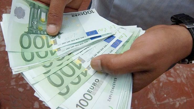 3 سنوات حبسا لمسيّر شركة تركية حاول تهريب 40 ألف أورو لاسطنبول