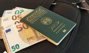 هذه البنوك المعنية بصرف المنحة السياحة 750 أورو