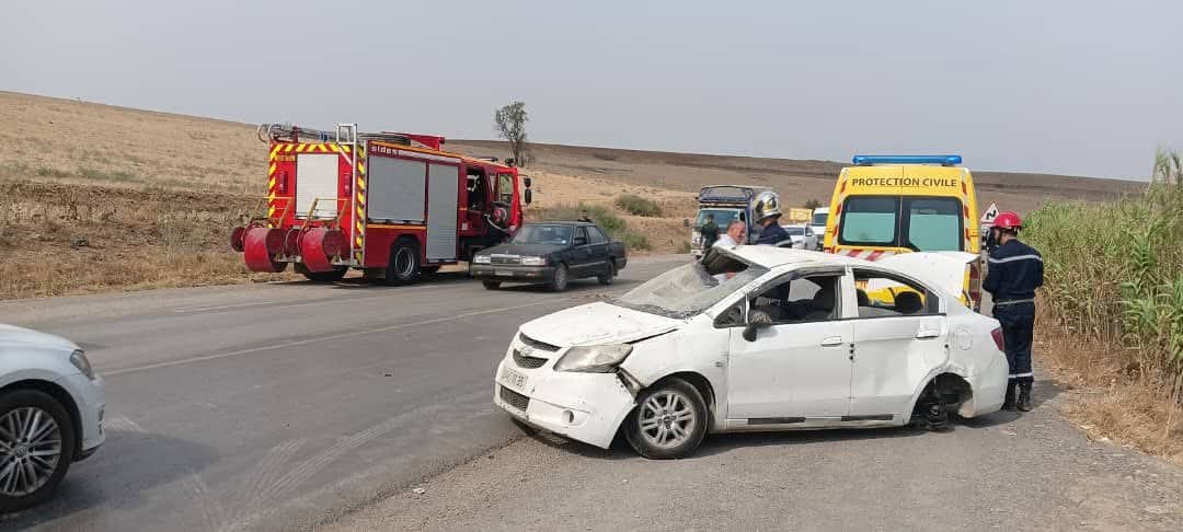 البويرة .. مقتل طفلة وإصابة 3 أشخاص في انقلاب سيارة بعين بسام