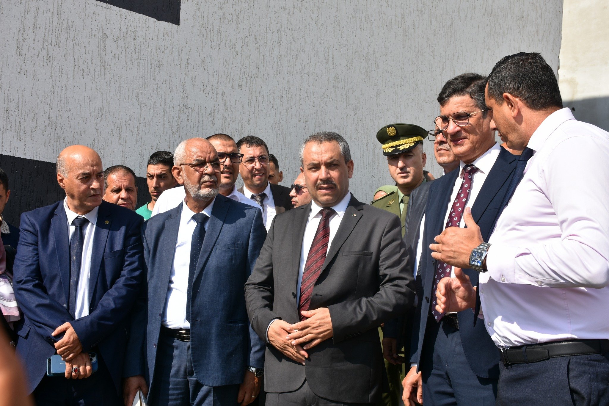 وزير التربية يُعاين مشاريع قطاعه في العاصمة