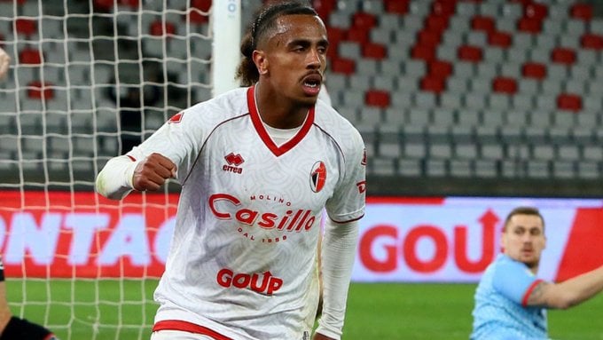 بالفيديو.. دورفال هدافا رفقة باري الايطالي