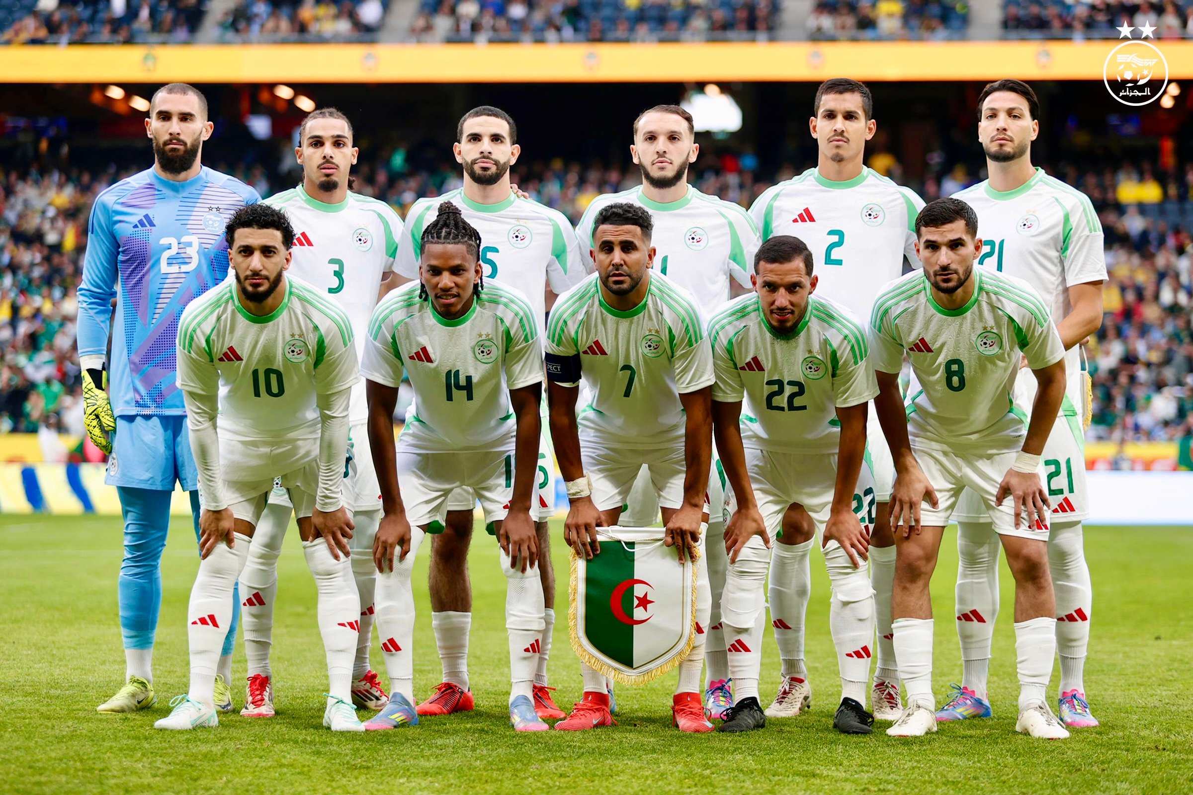 الكشف عن حكّام مباراتي الجزائر أمام بوتسوانا وغينيا في تصفيات مونديال 2026